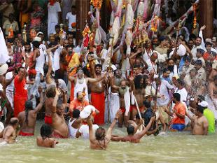 poortunoutatfirstshahisnaninnashikkumbh